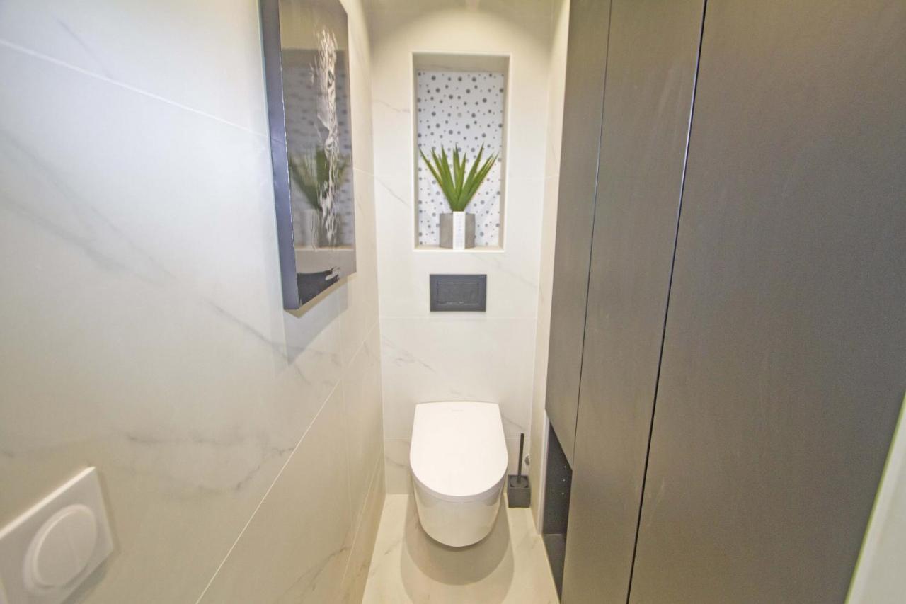 Luxury Garden Jacuzzi Promenade Apartment Nice Ngoại thất bức ảnh